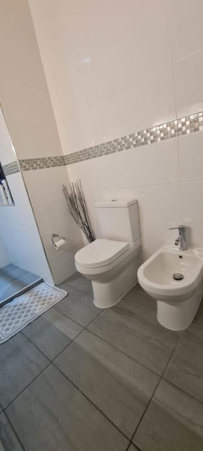 La Casa Cartago Apartment St. Paul's Bay Bagian luar foto