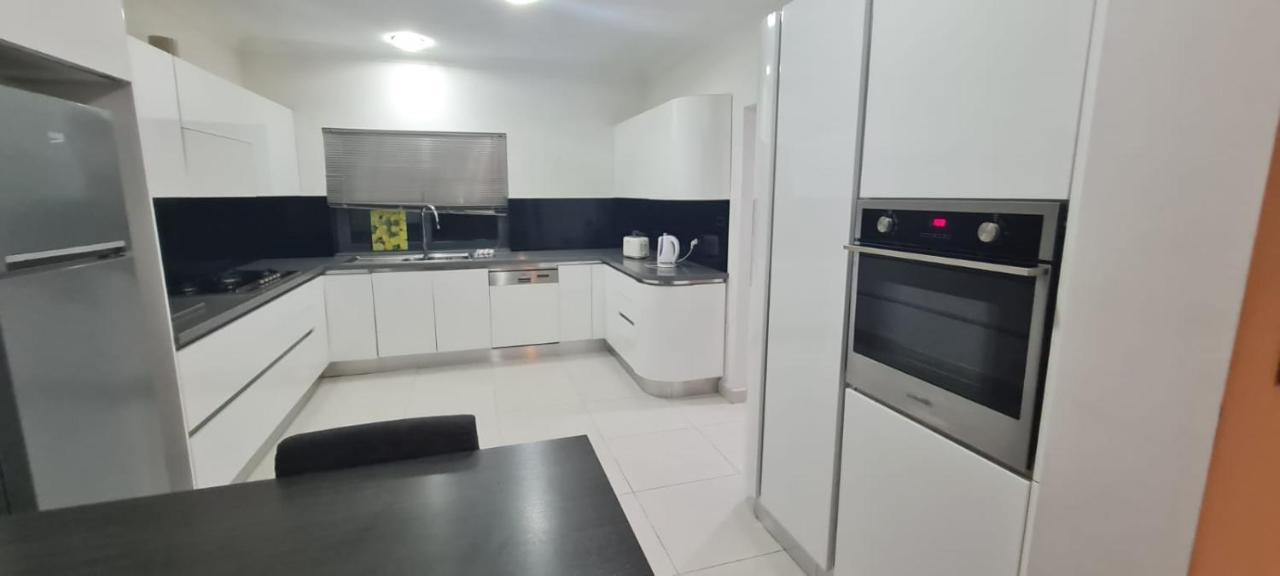 La Casa Cartago Apartment St. Paul's Bay Bagian luar foto